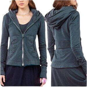 Prairie Underground Cloak Hoodie Short Size Small